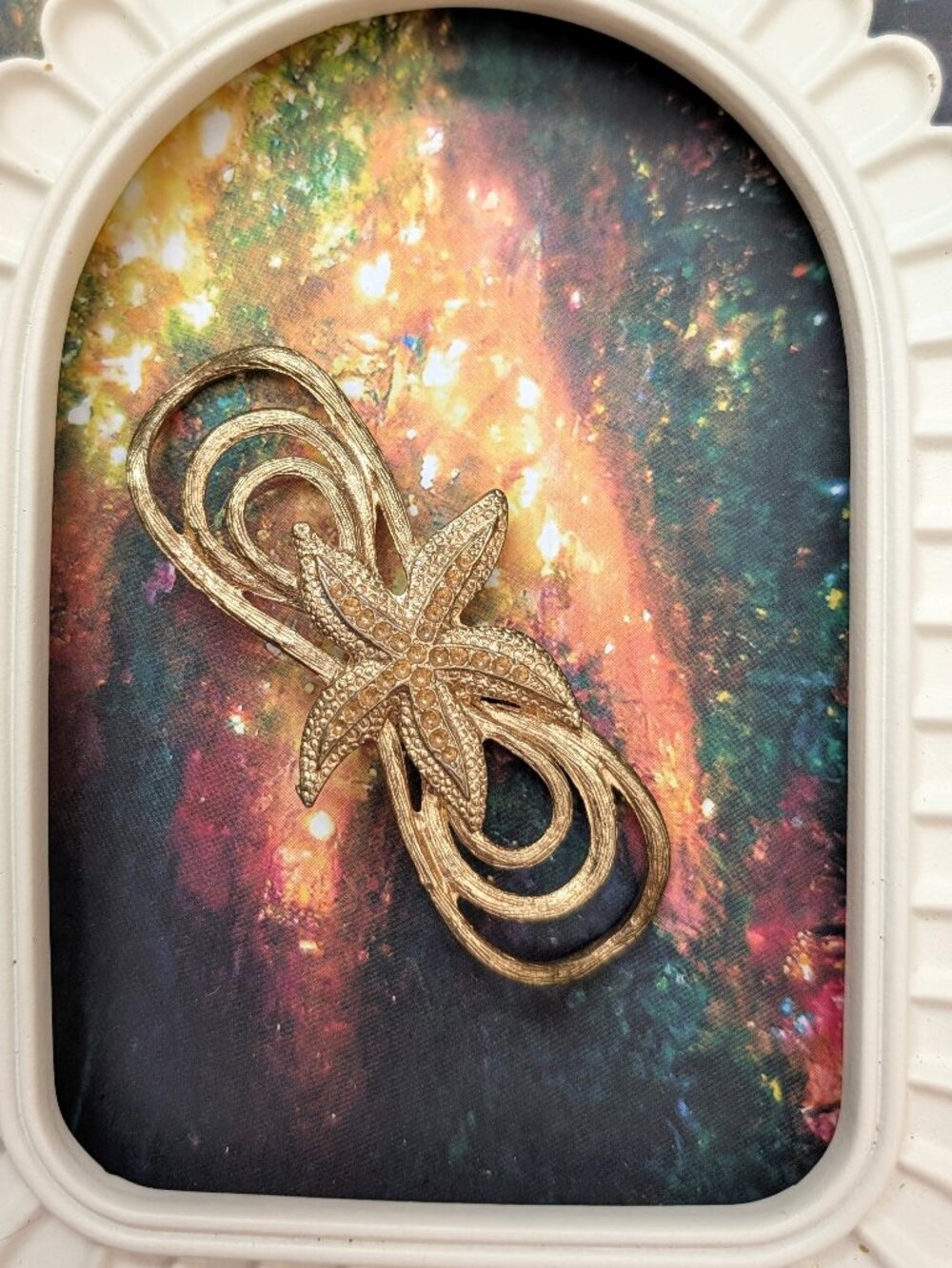 Vintage Starfish Gold Tone Scarf Loop / Pin